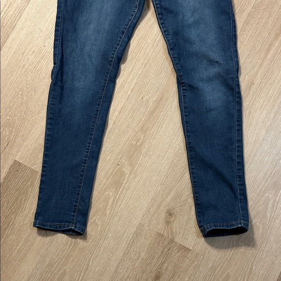 Red Bottom High Waisted Classic Denim Skinny Jeans Sz 7/8 - Picture 5 of 8